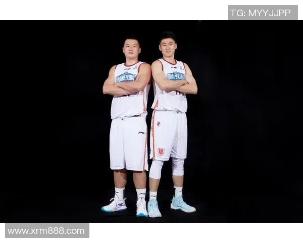 广厦男篮迎战南京同曦全力争胜期待精彩对决展现篮球魅力